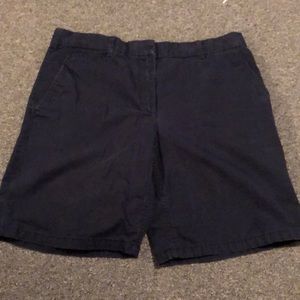 GAP Boyfriend Roll-up Khaki Shorts